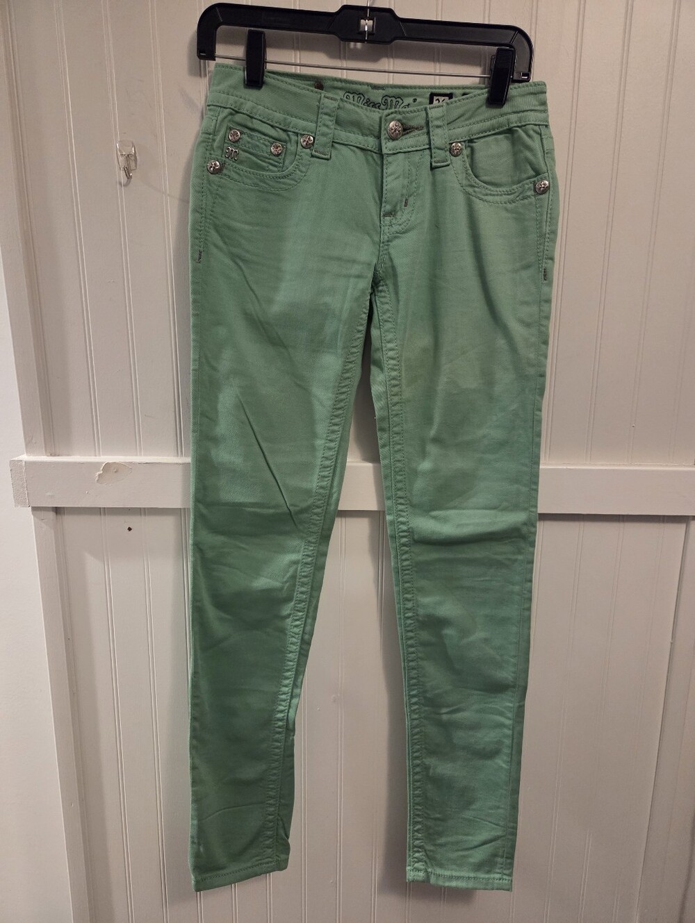 Miss Me Jeans Size 26 In A  Beautiful Peppermint Color.